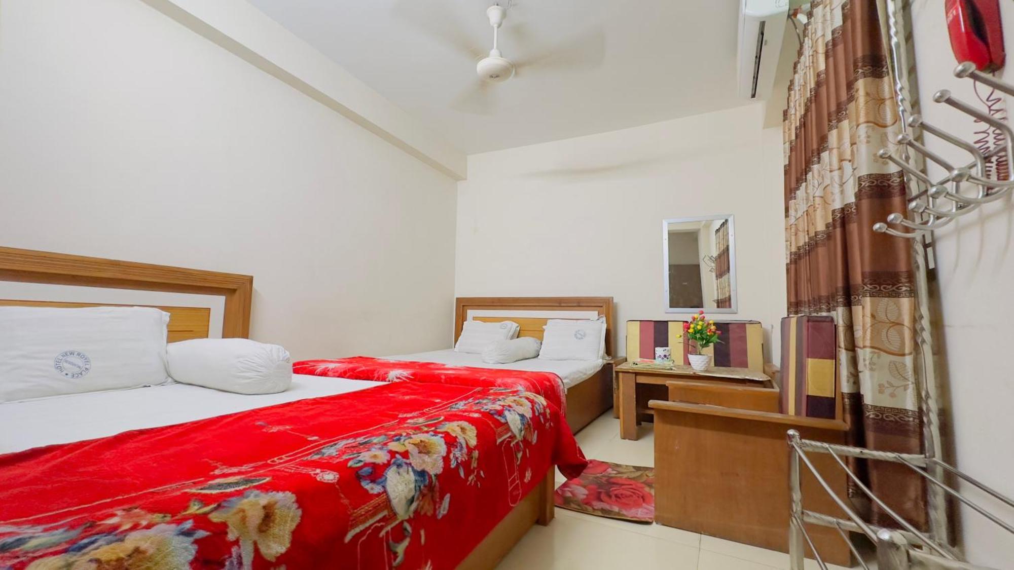 Hotel New Royal Palace Dhanmondi Dhaka Exterior photo
